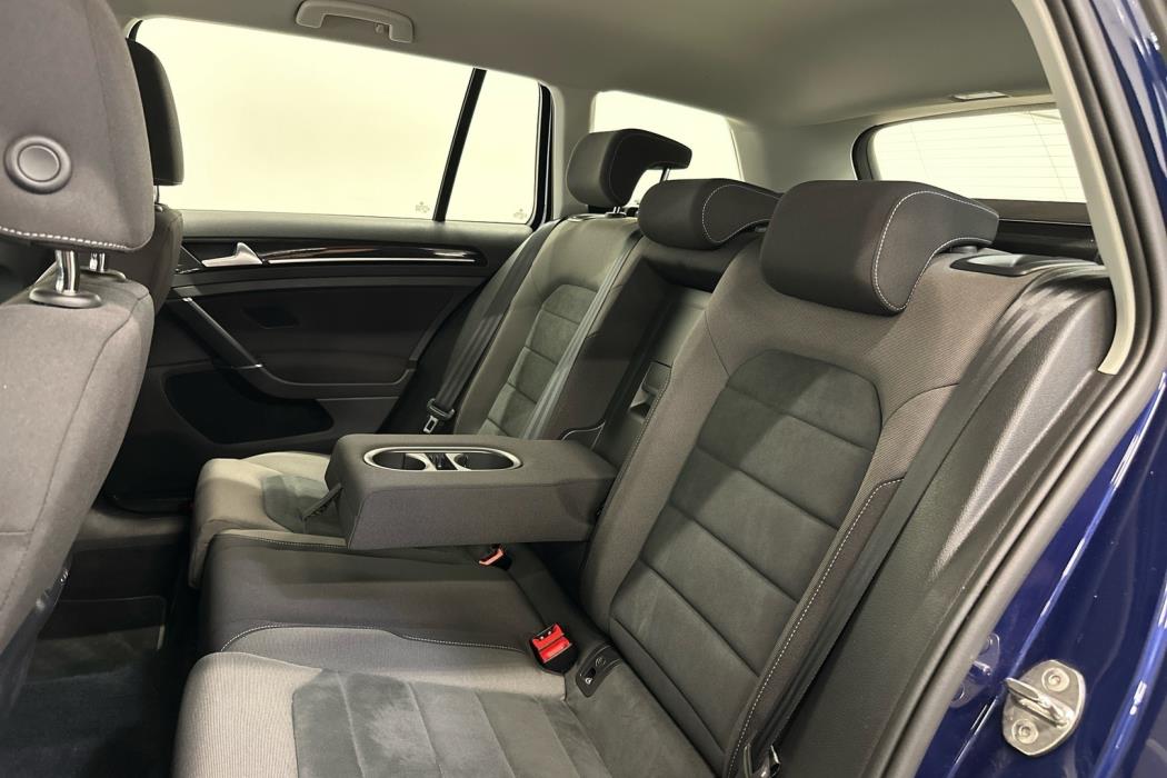VOLKSWAGEN Golf 2019