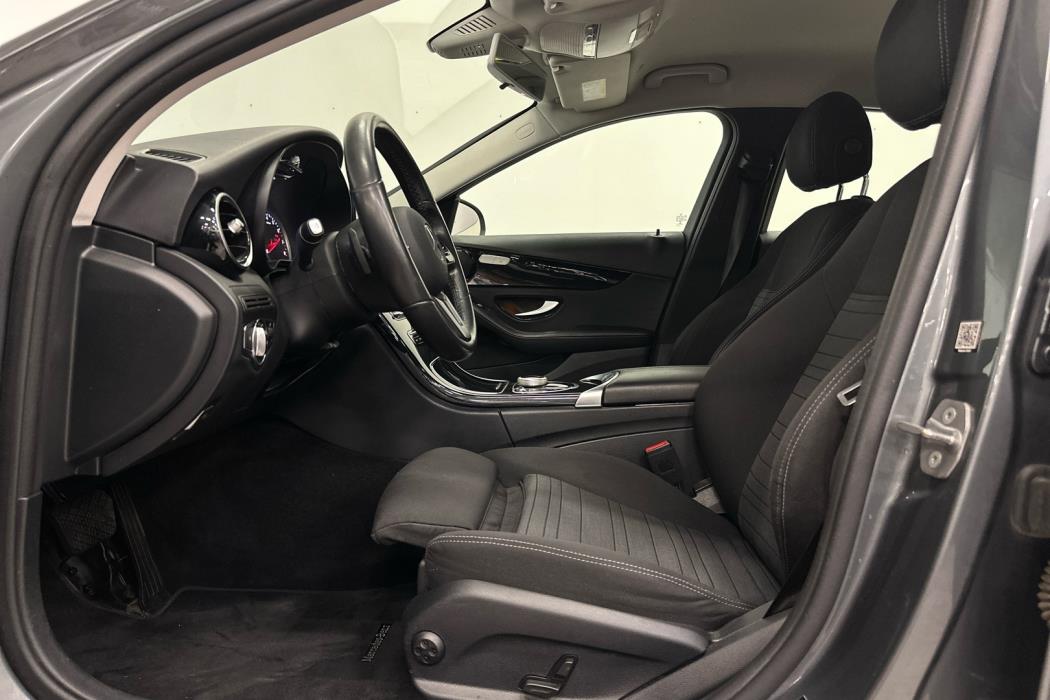 MERCEDES-BENZ C 2020