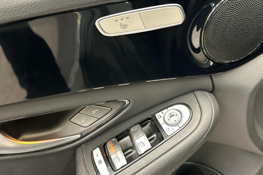 MERCEDES-BENZ C 2020