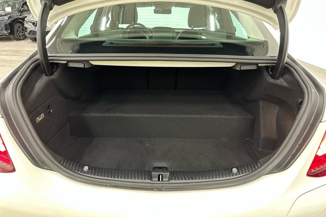 MERCEDES-BENZ C 2020