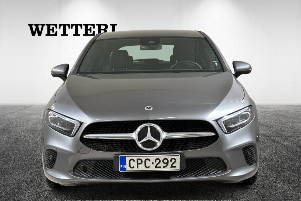 MERCEDES-BENZ A 2021