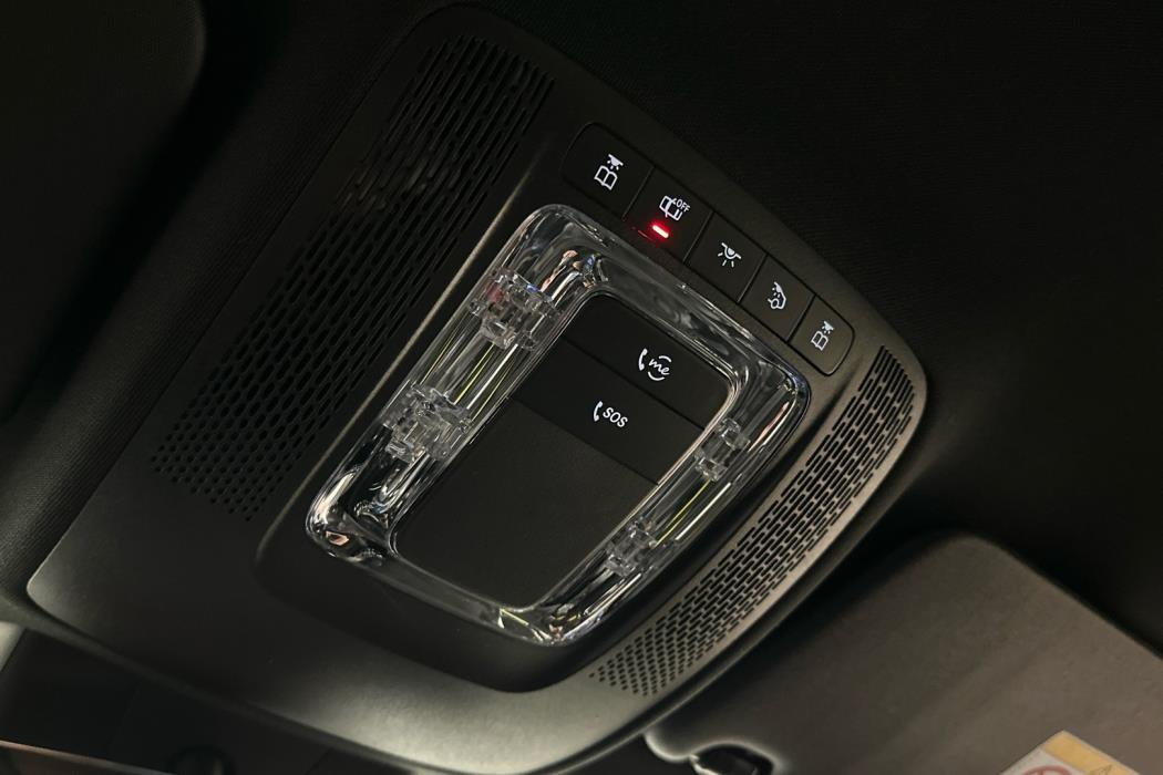 MERCEDES-BENZ A 2021