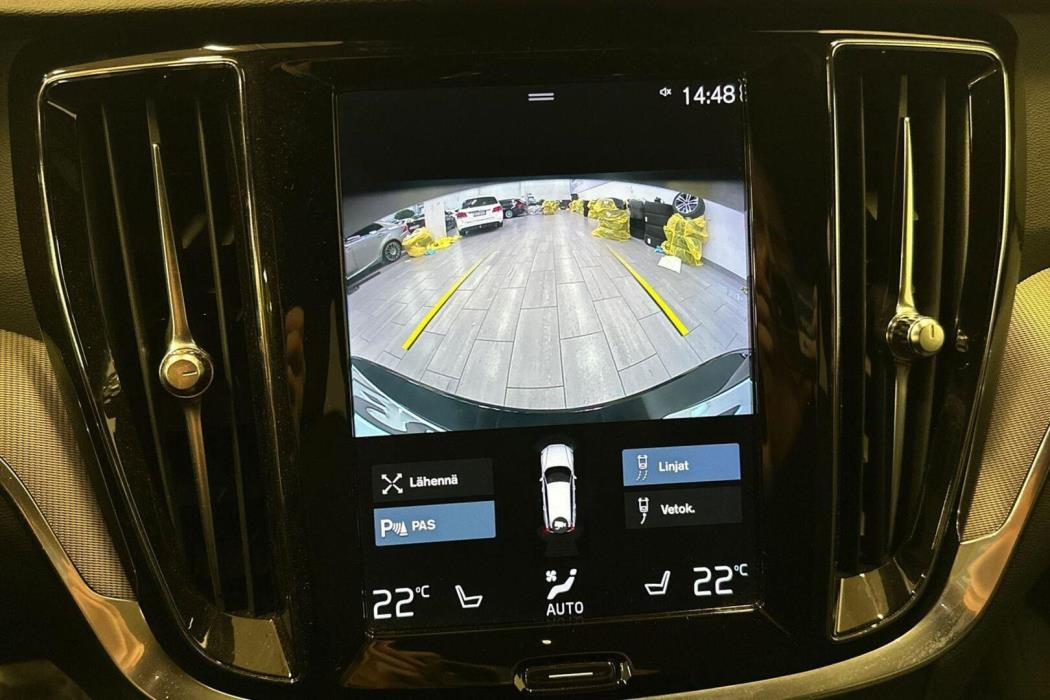 VOLVO V60 2021