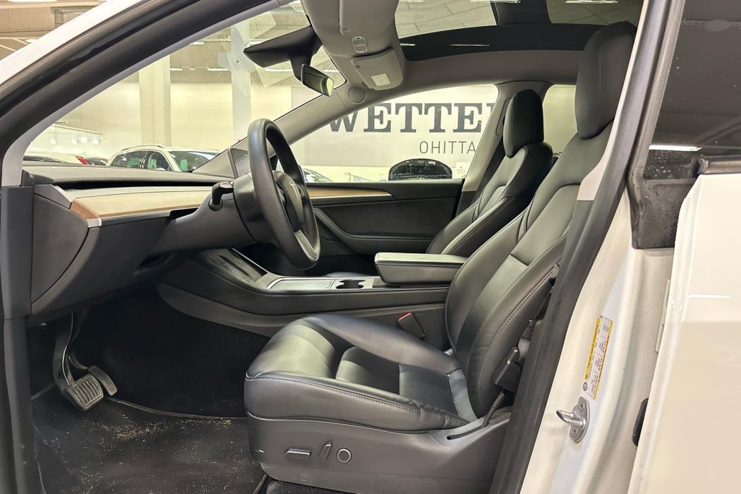 TESLA Model Y 2021
