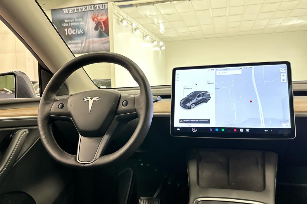 TESLA Model Y 2021