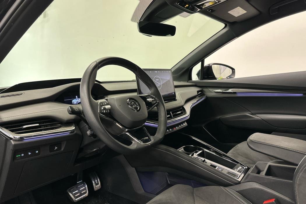 SKODA Enyaq 2023