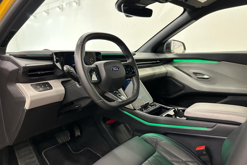 FORD CAPRI 2025