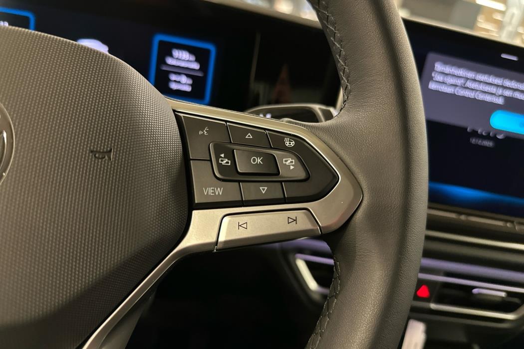 VOLKSWAGEN Tiguan 2025