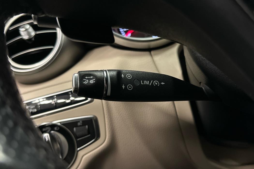 MERCEDES-BENZ C 2015