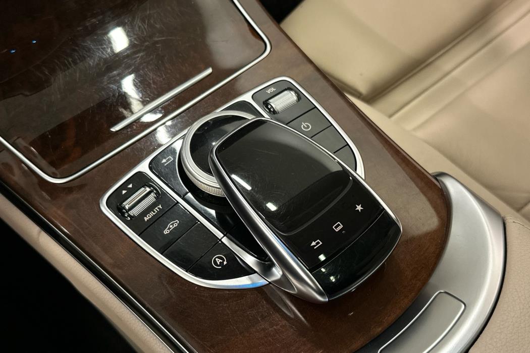 MERCEDES-BENZ C 2015