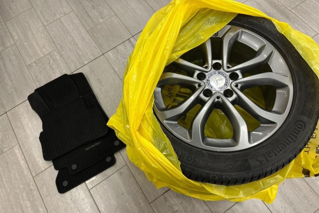 MERCEDES-BENZ C 2015