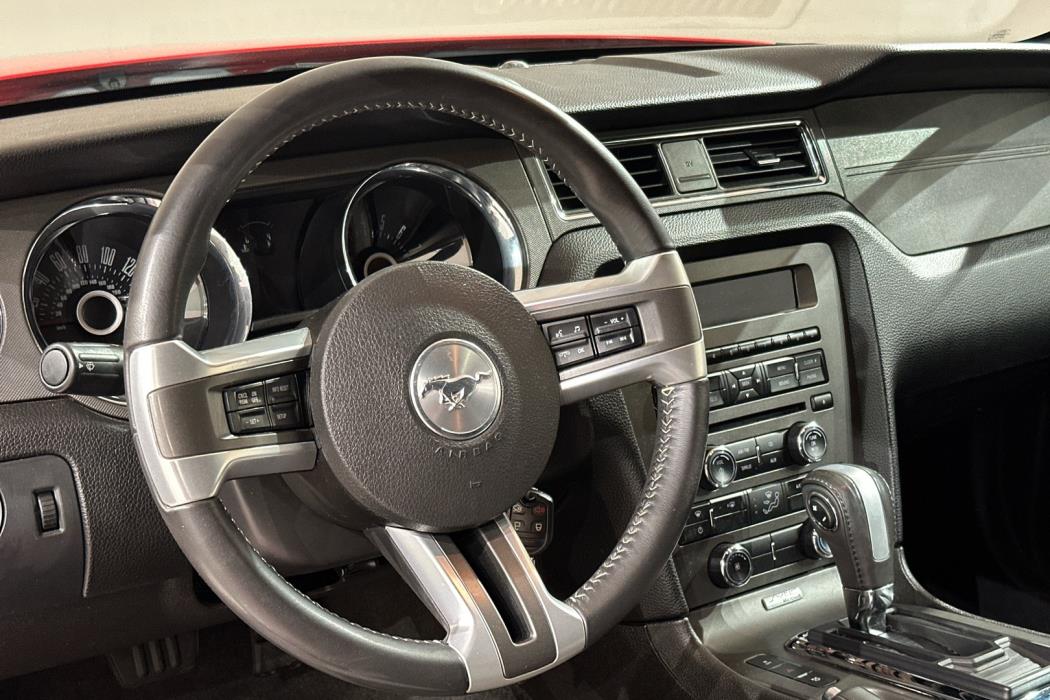 FORD Mustang 2012