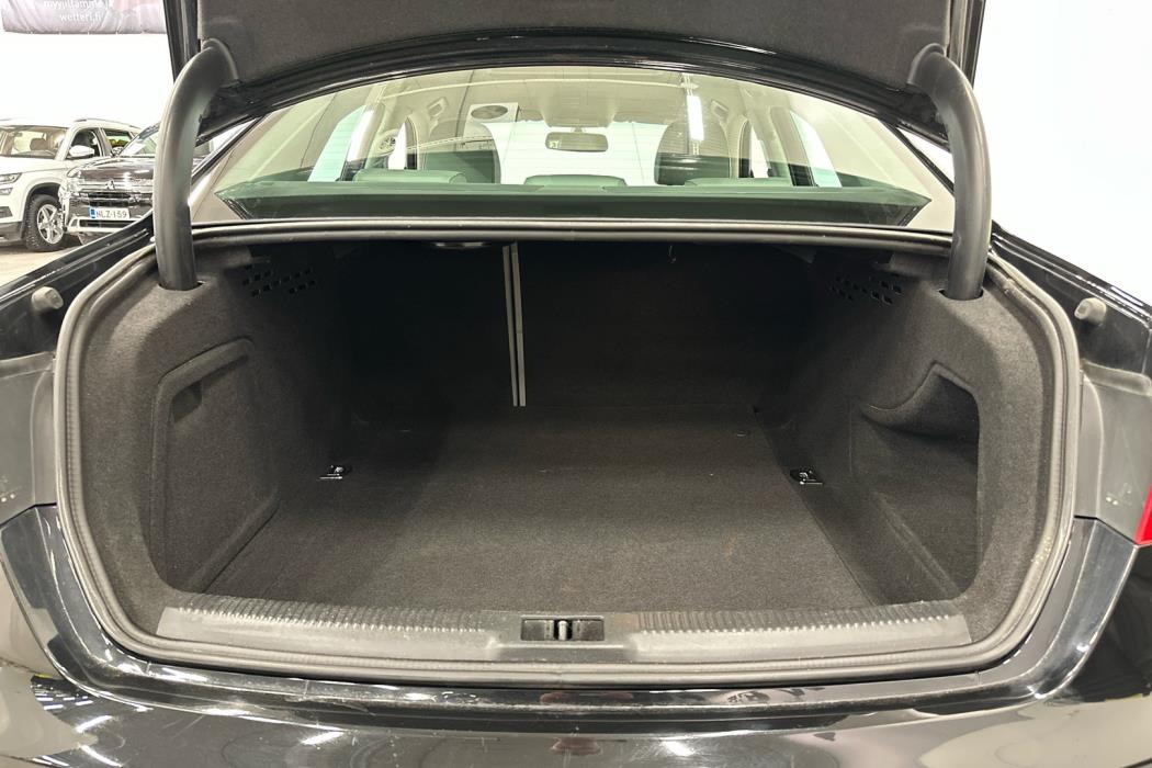 AUDI A4 2015