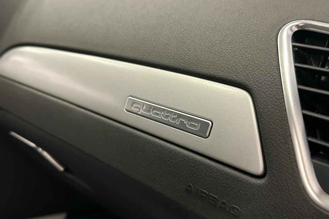 AUDI A4 2015