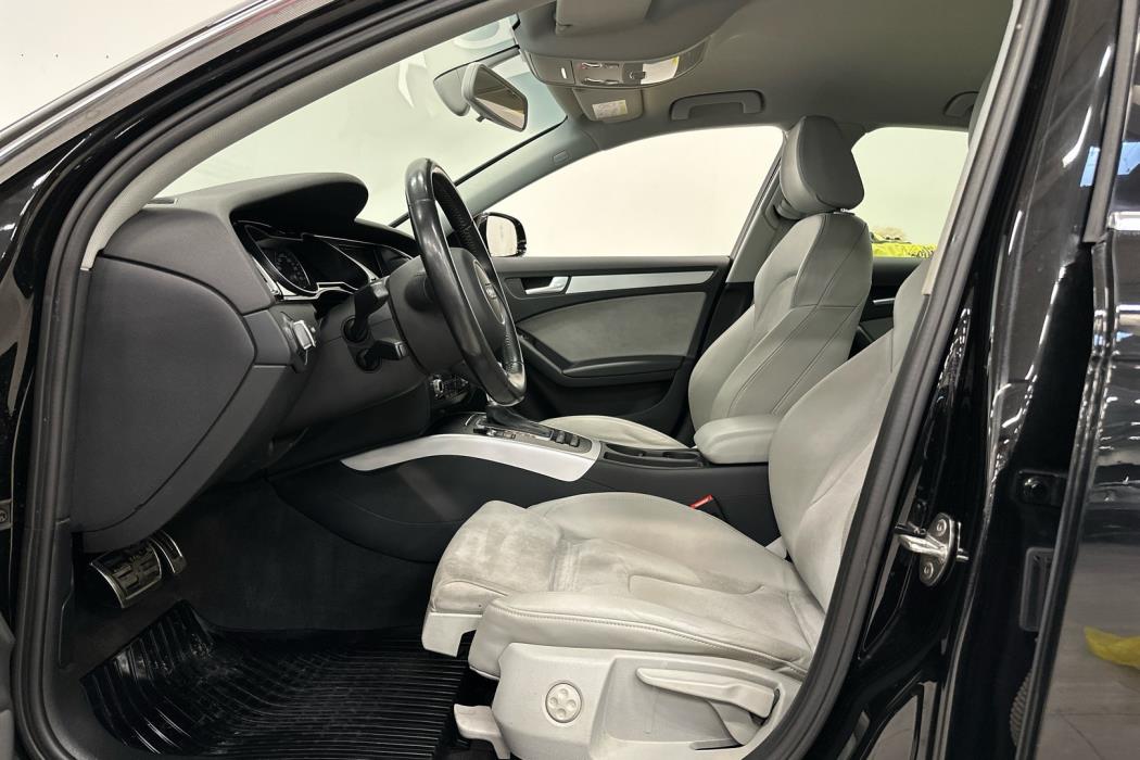AUDI A4 2015