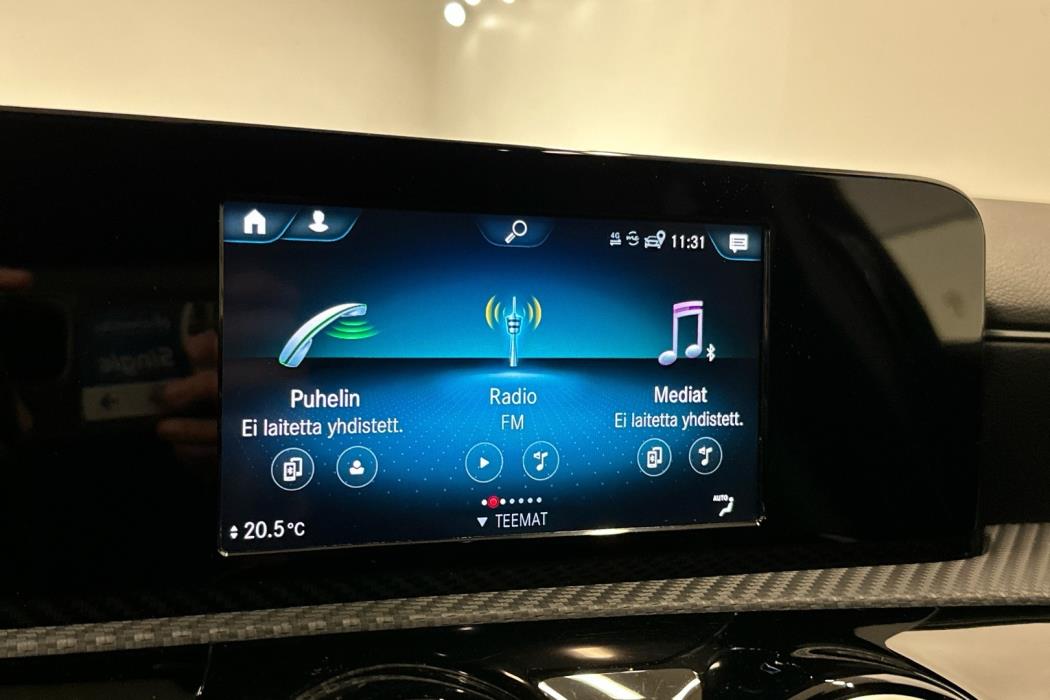 MERCEDES-BENZ A 2020