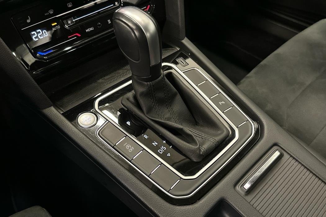 VOLKSWAGEN Passat 2021