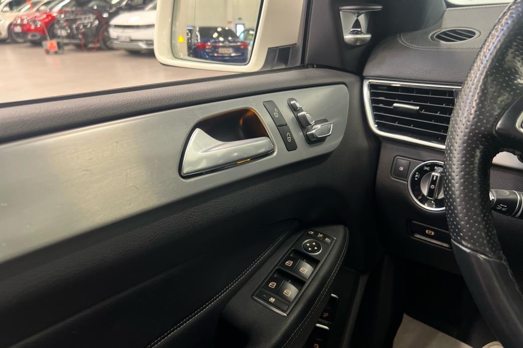 MERCEDES-BENZ GLS 2016