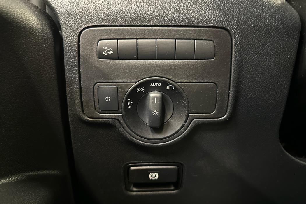 MERCEDES-BENZ VITO 2020