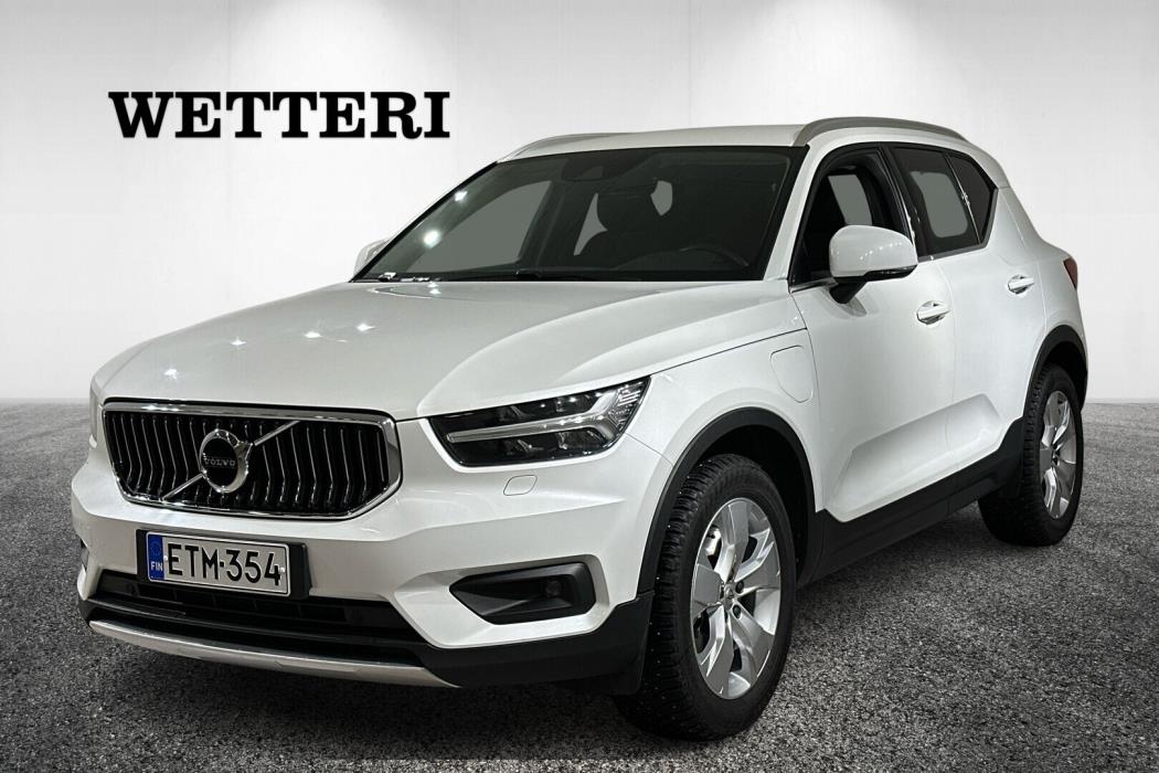 VOLVO XC40 2021