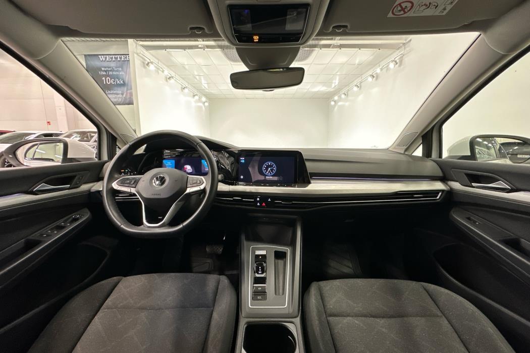 VOLKSWAGEN Golf 2021