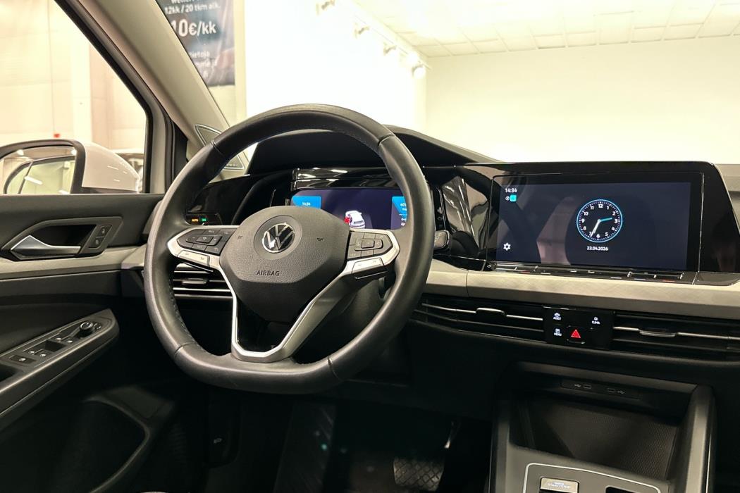 VOLKSWAGEN Golf 2021