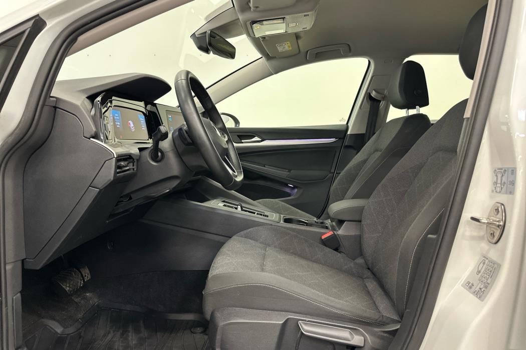 VOLKSWAGEN Golf 2021