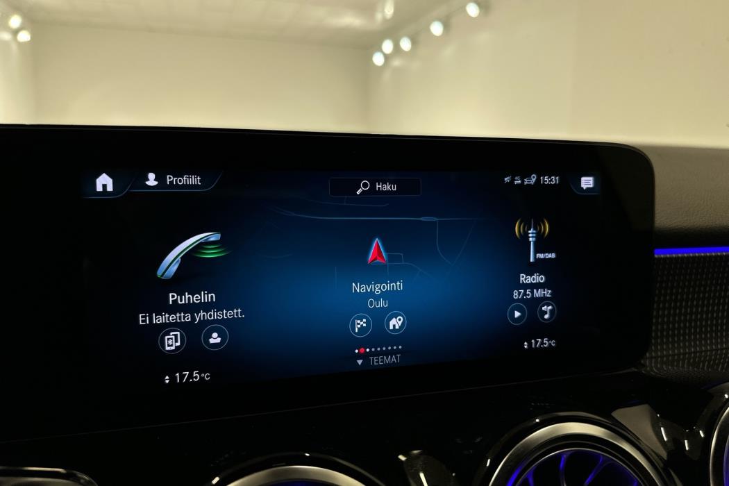 MERCEDES-BENZ GLB 2021