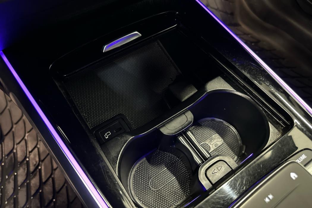 MERCEDES-BENZ GLB 2021