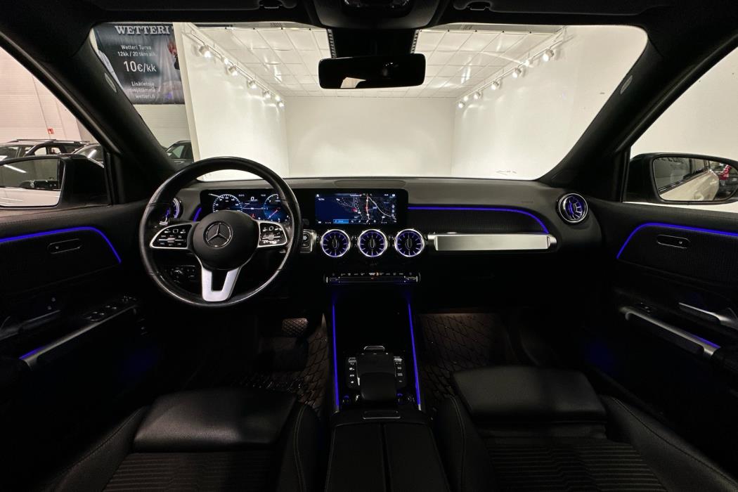 MERCEDES-BENZ GLB 2021