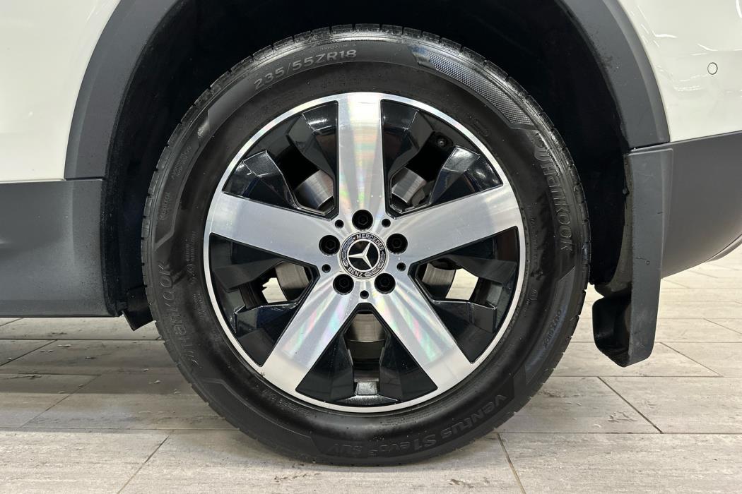 MERCEDES-BENZ GLB 2021