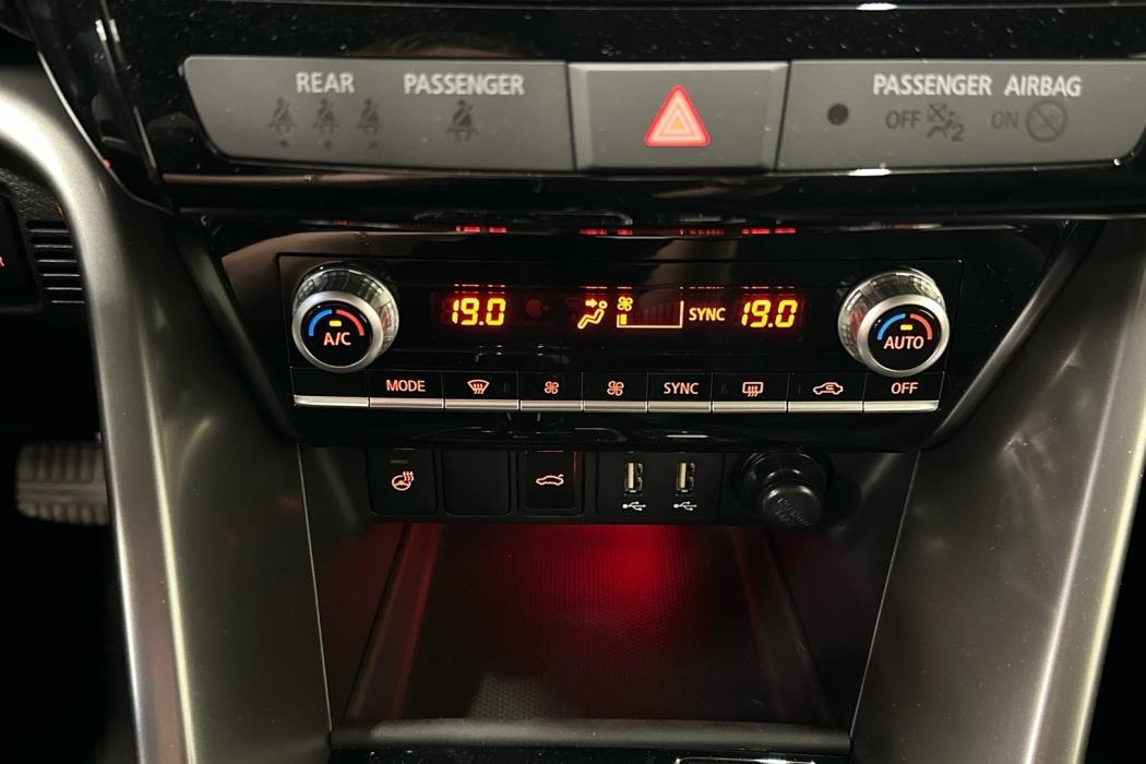 MITSUBISHI ECLIPSE CROSS 2024