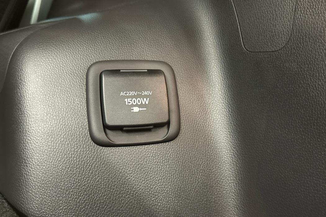 MITSUBISHI ECLIPSE CROSS 2024