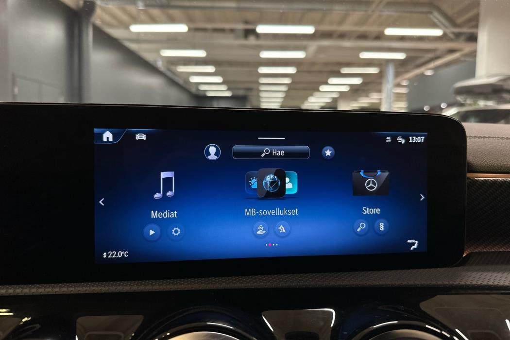 MERCEDES-BENZ CLA 2024