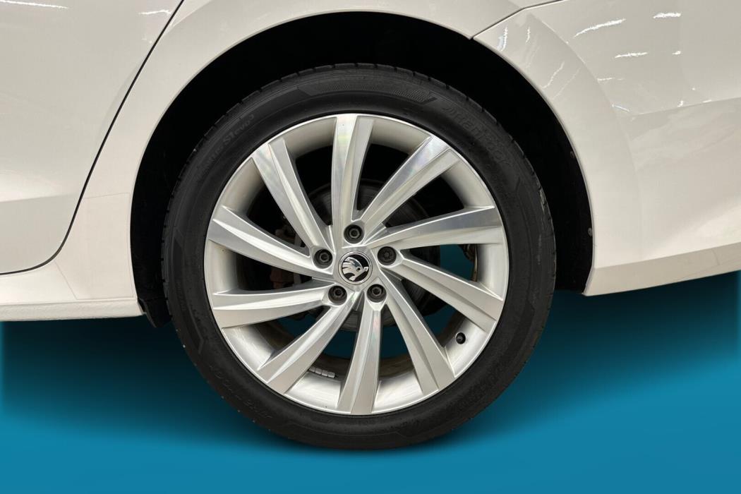 SKODA Octavia 2021