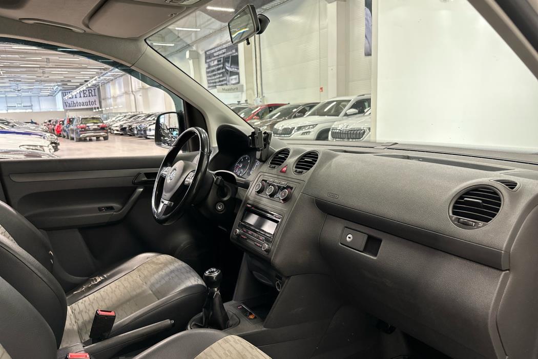 VOLKSWAGEN Caddy 2012