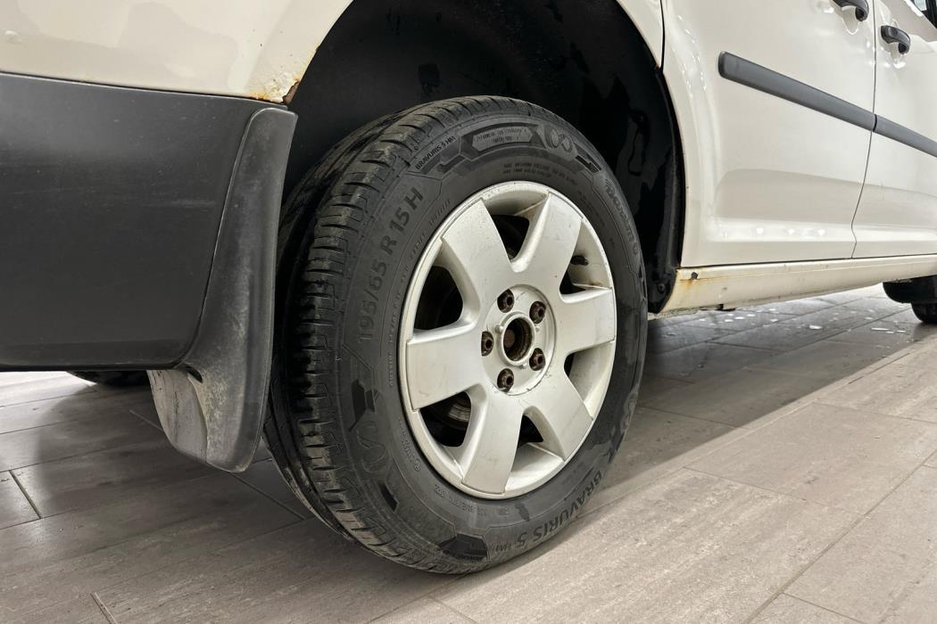 VOLKSWAGEN Caddy 2012