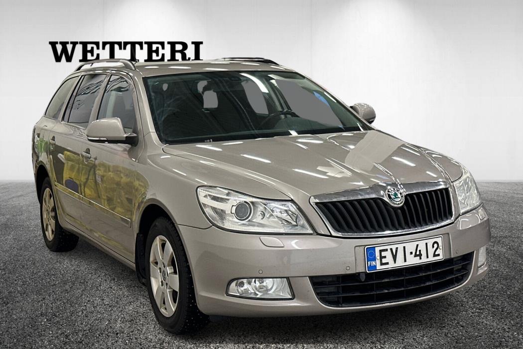 SKODA Octavia 2011