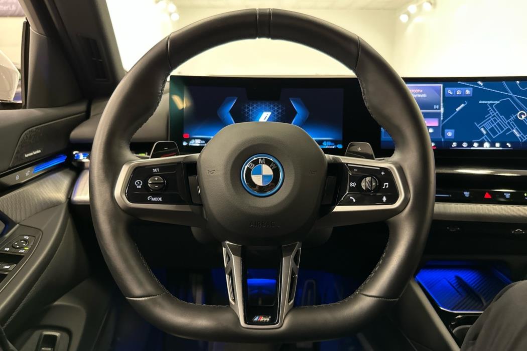 BMW 530 2025