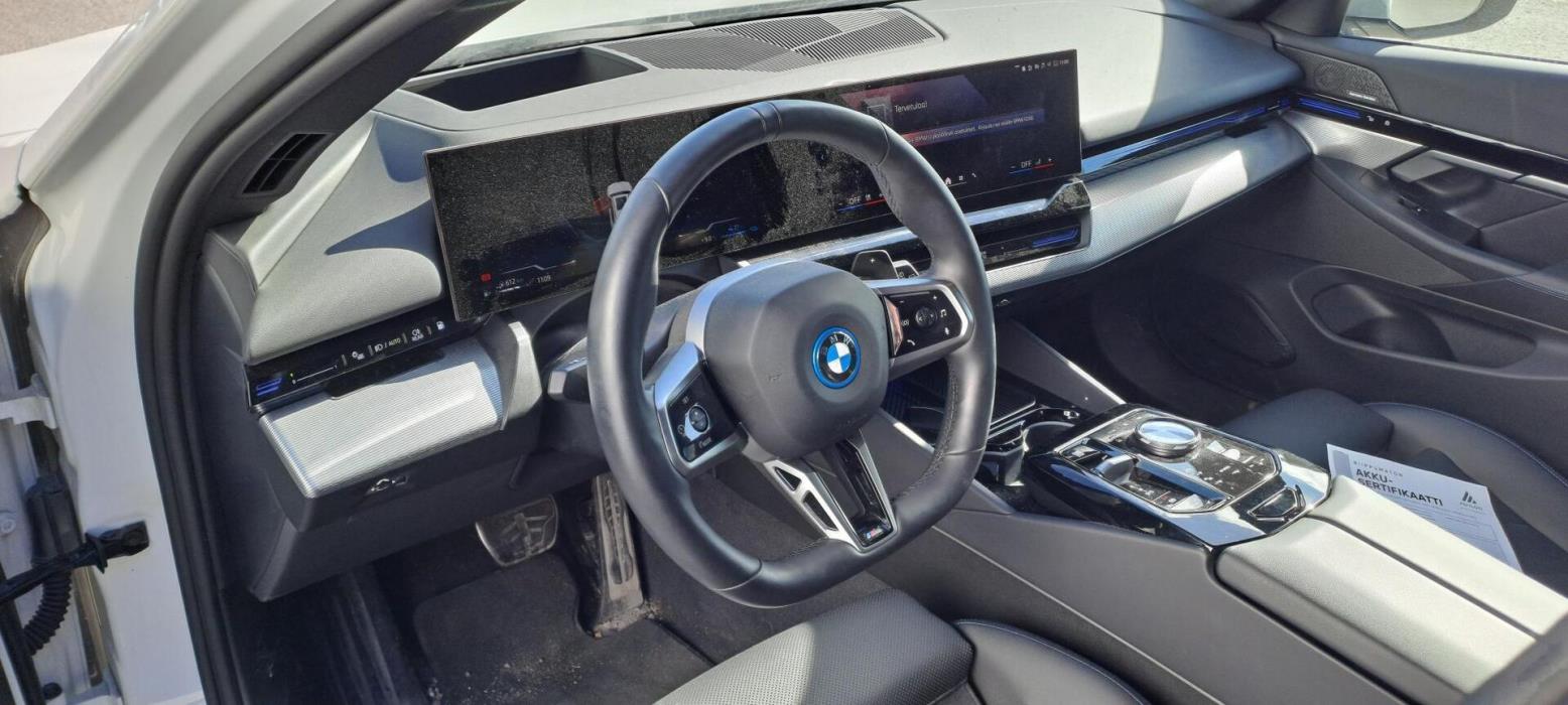 BMW 530 2025