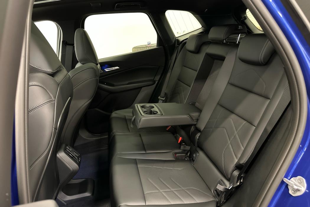 BMW 225 2026
