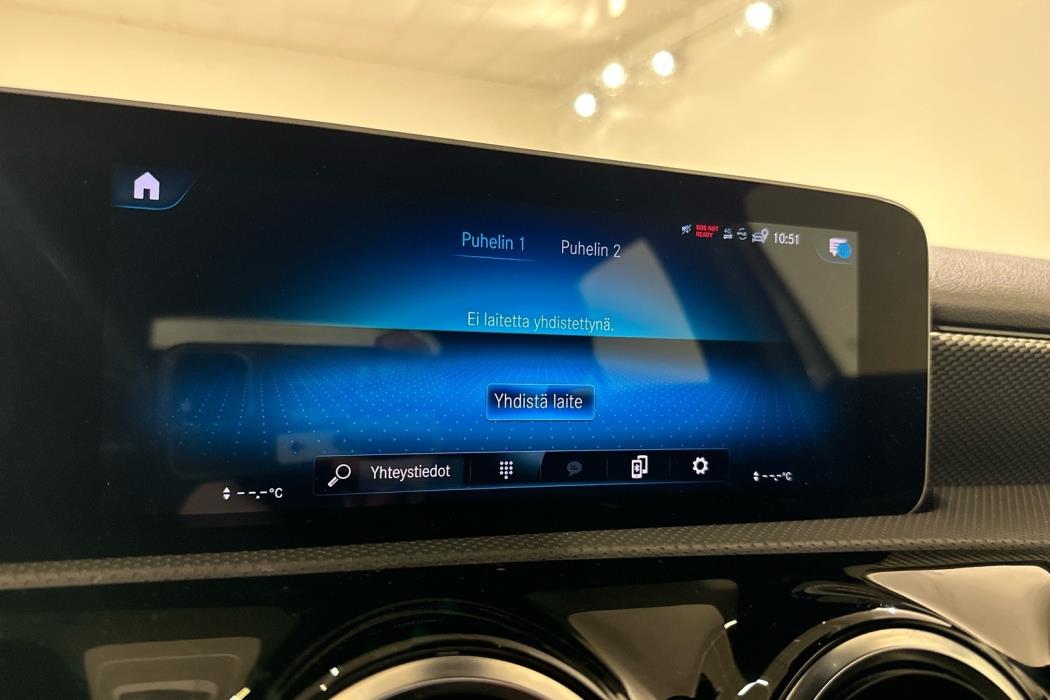 MERCEDES-BENZ A 2020