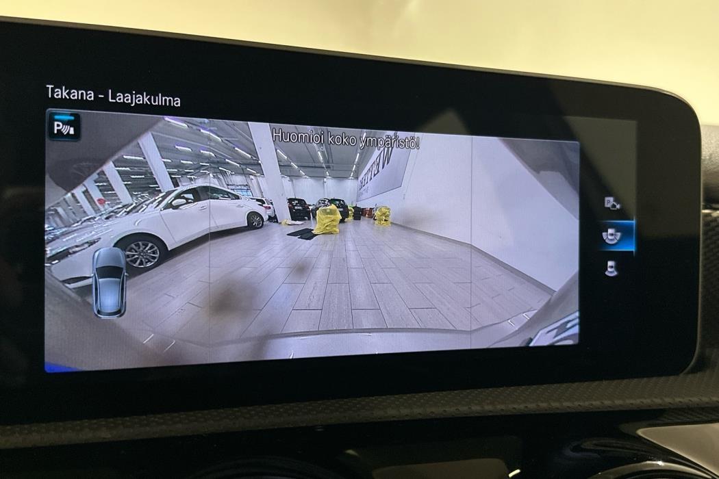 MERCEDES-BENZ A 2020