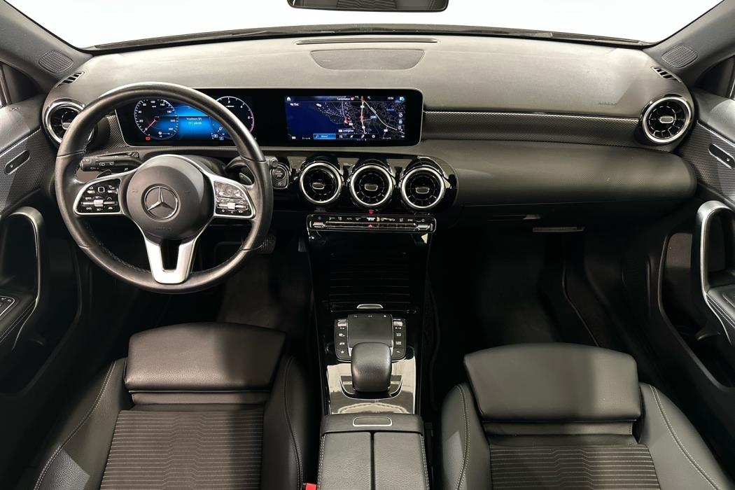MERCEDES-BENZ A 2020