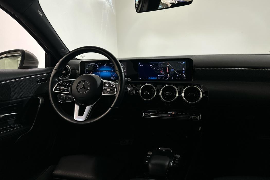 MERCEDES-BENZ A 2020
