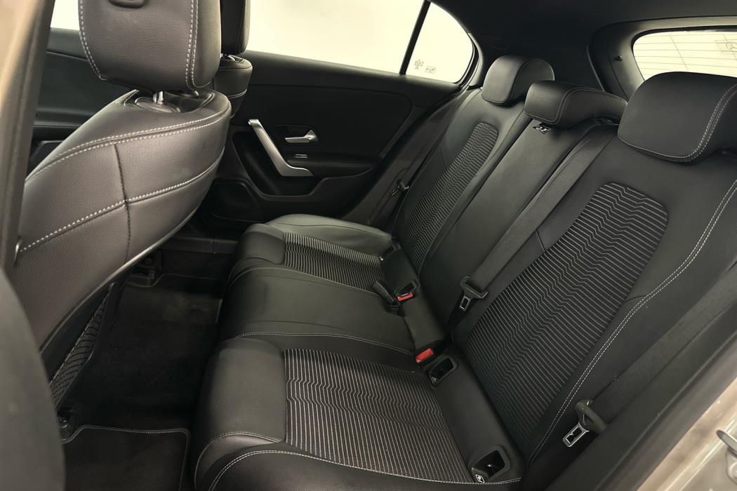 MERCEDES-BENZ A 2020