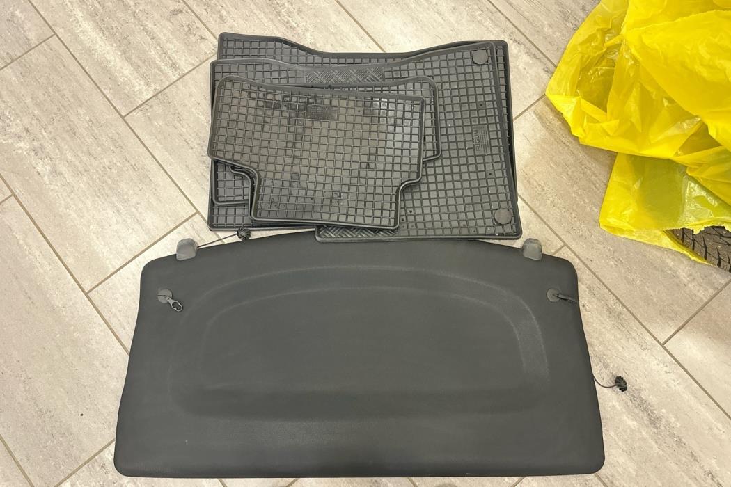 MERCEDES-BENZ A 2020