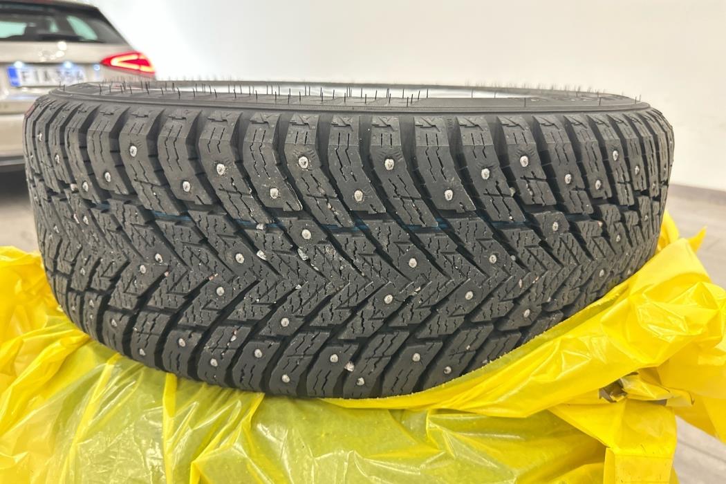 MERCEDES-BENZ A 2020