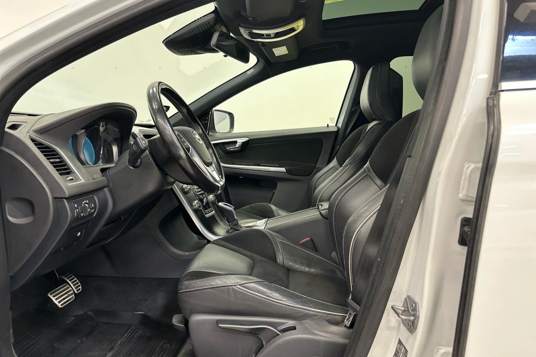 VOLVO XC60 2016