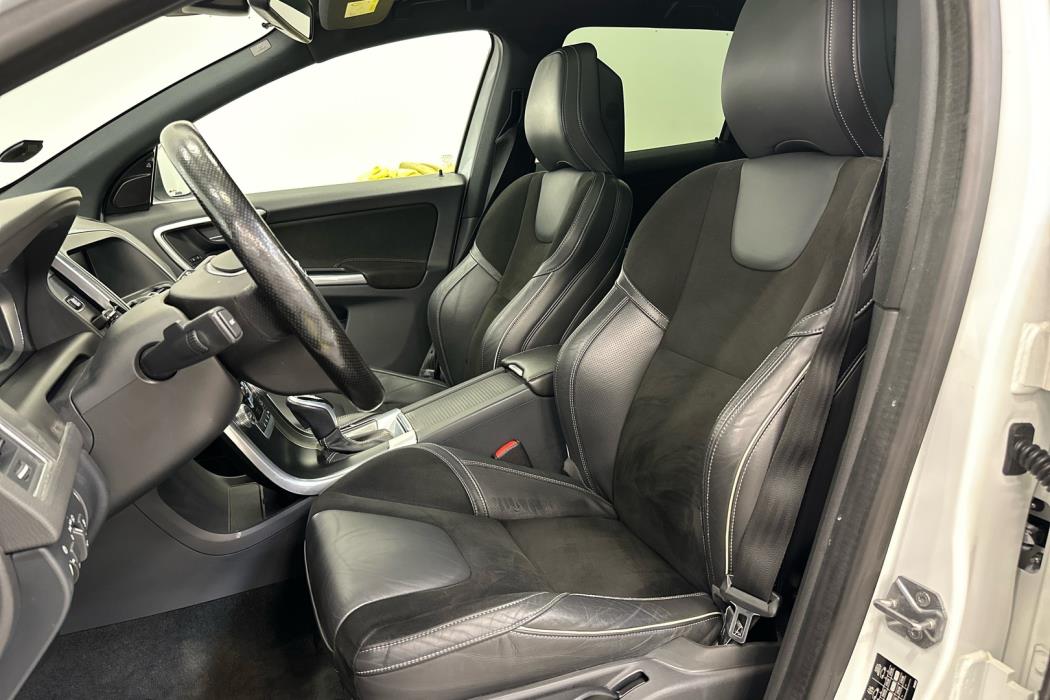 VOLVO XC60 2016